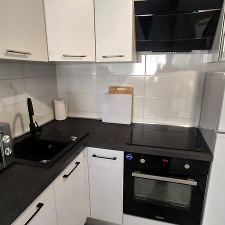 Apartments Mikas Stanici Екстер'єр фото