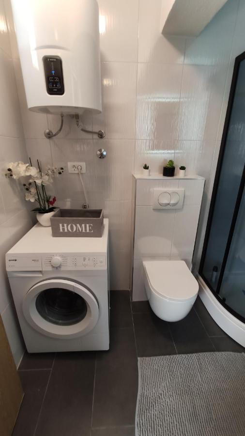 Apartments Mikas Stanici Екстер'єр фото