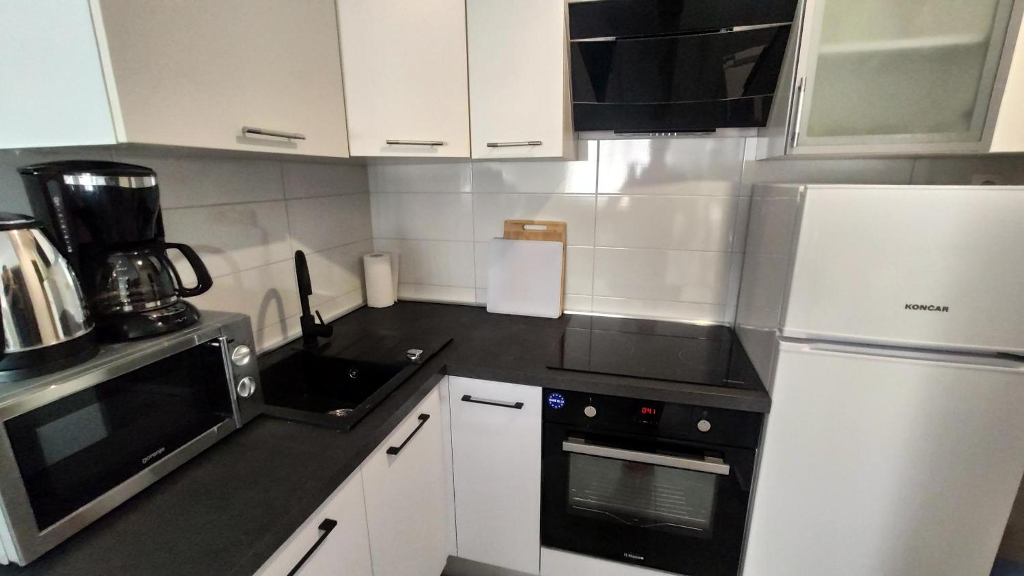 Apartments Mikas Stanici Екстер'єр фото