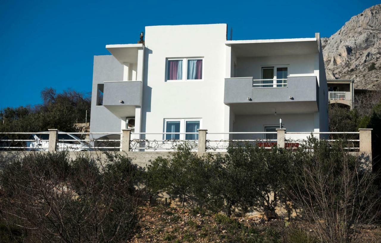 Apartments Mikas Stanici Екстер'єр фото